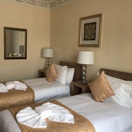 Royal Guest House נאירן מראה חיצוני תמונה