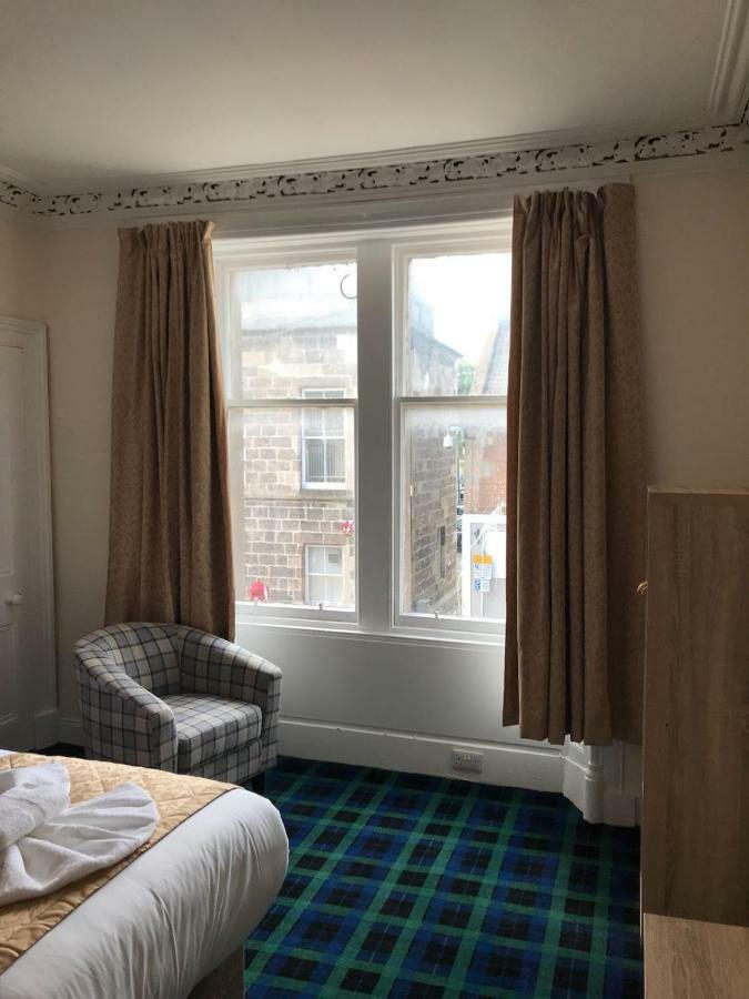 Royal Guest House נאירן מראה חיצוני תמונה