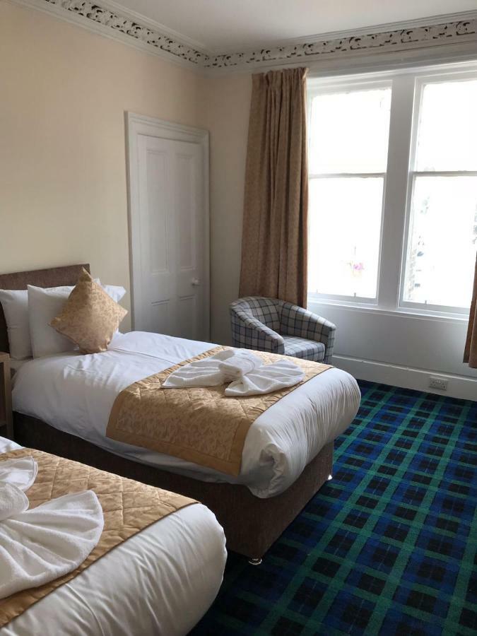 Royal Guest House נאירן מראה חיצוני תמונה