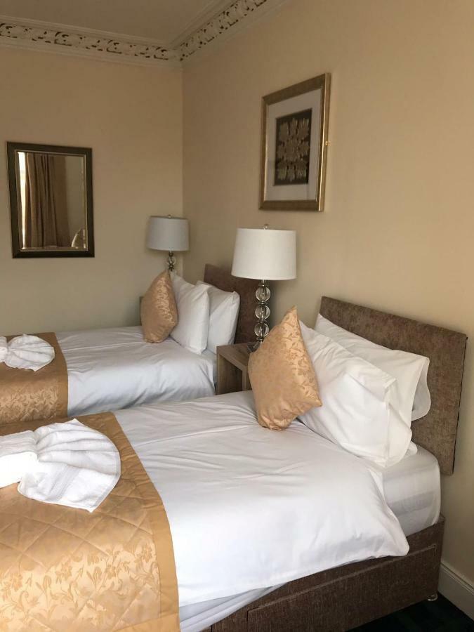 Royal Guest House נאירן מראה חיצוני תמונה
